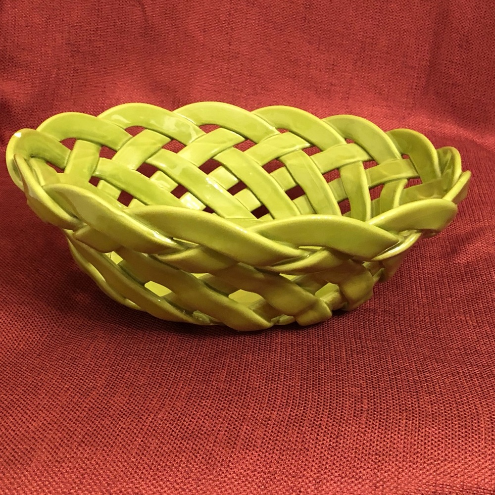 PRIMO’GI’s Ceramic Woven Basket